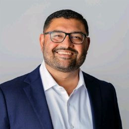 平安人寿安徽分公司理赔服务案例：从退保边缘到超预期赔付，平安主动为客户寻找理赔理由