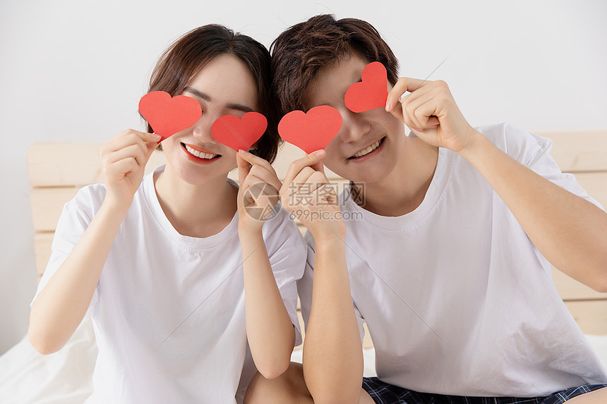 中国黄金品牌闯入国际高奢市场,专家称文化自信成关键助力